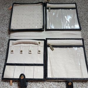 Kendra Scott travel organizer